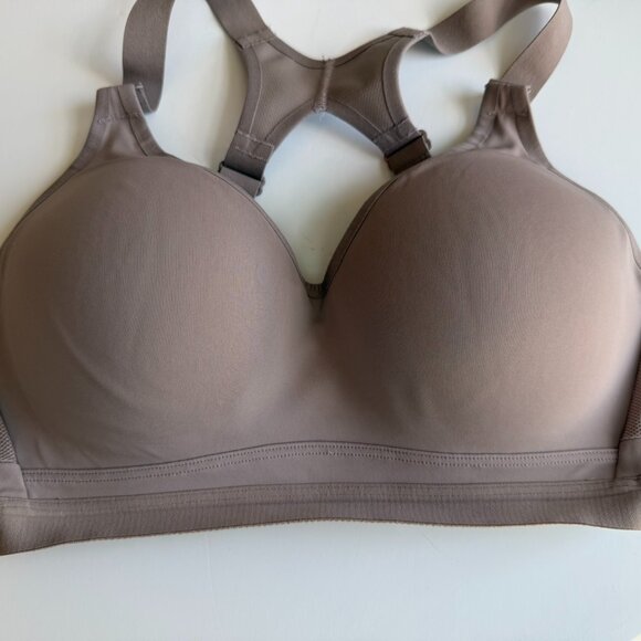 Victoria's Secret VSX Incredible Max™ Sports Bra 32DD Barest Taupe - Picture 6 of 12